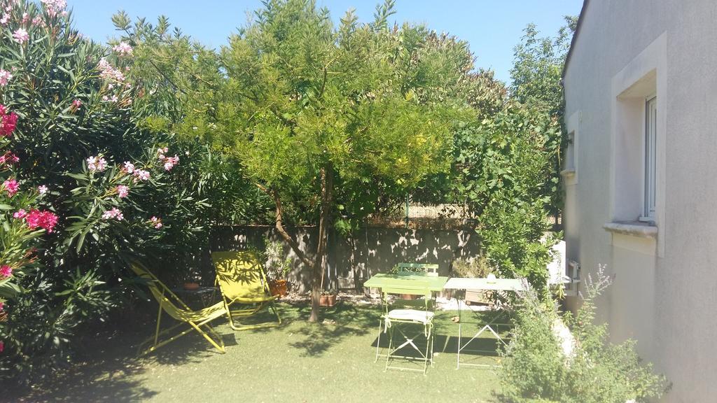 Pujaut Au Bon Penequet B&B 외부 사진